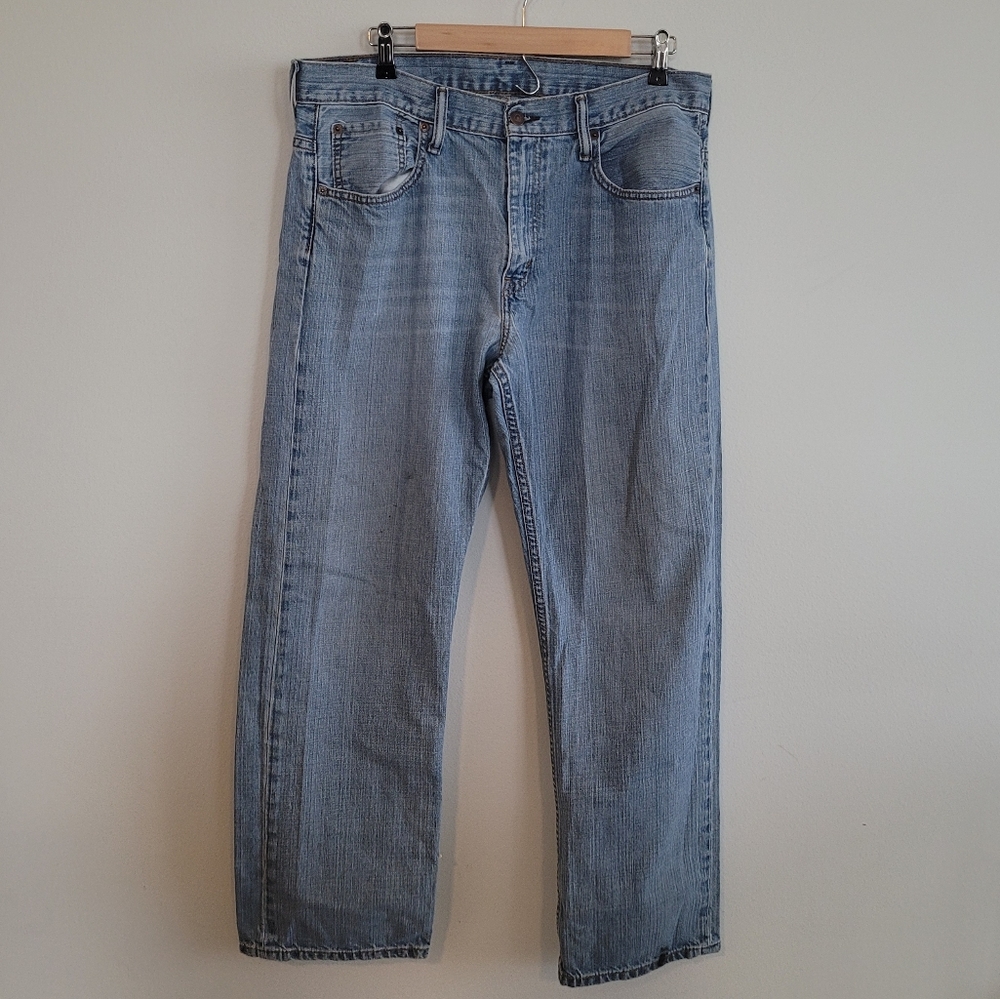 589 Levi's